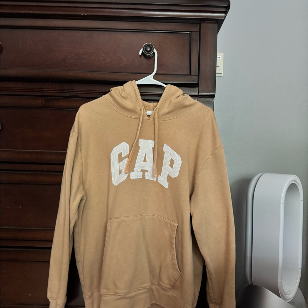GAP Tan Sweater Classic Logo Pullover
